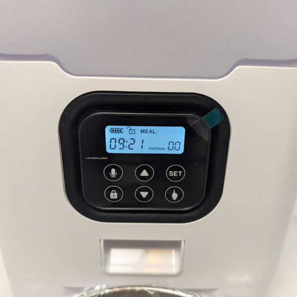 NEW VOLUAS Automatic Pet Feeder for Cats and Dogs 4.0L - White Opaque - Picture 13 of 16